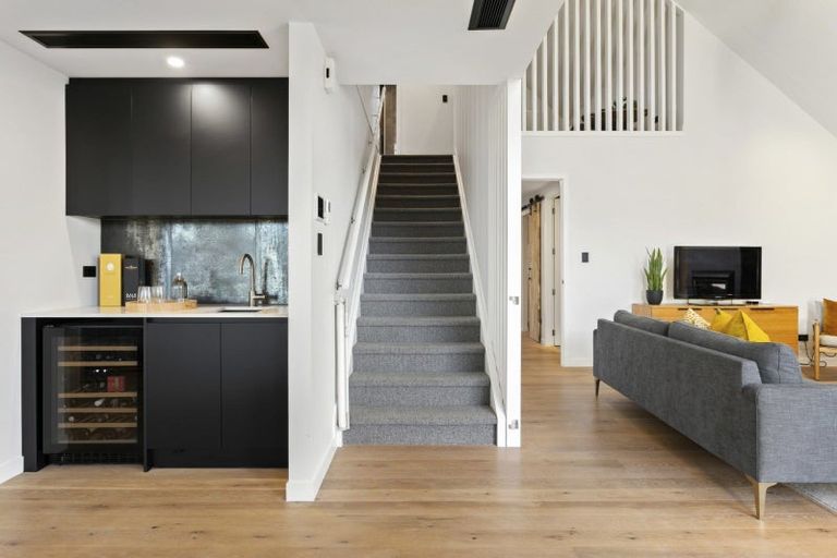 Photo of property in 7 Jack Seabrook Road, Hobsonville, Auckland, 0616