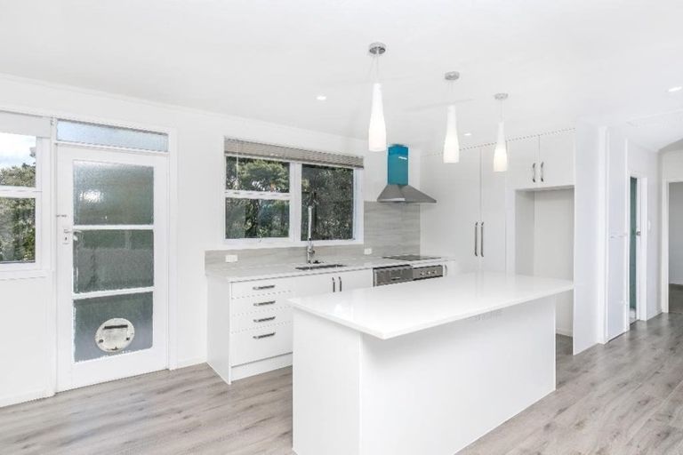 Photo of property in 606 Glenfield Road, Bayview, Auckland, 0629