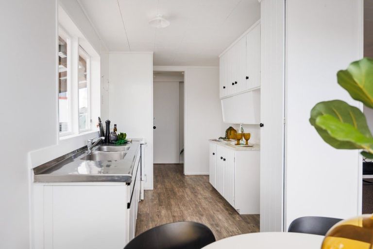 Photo of property in 78 Willoughby Street, Halcombe, Feilding, 4779