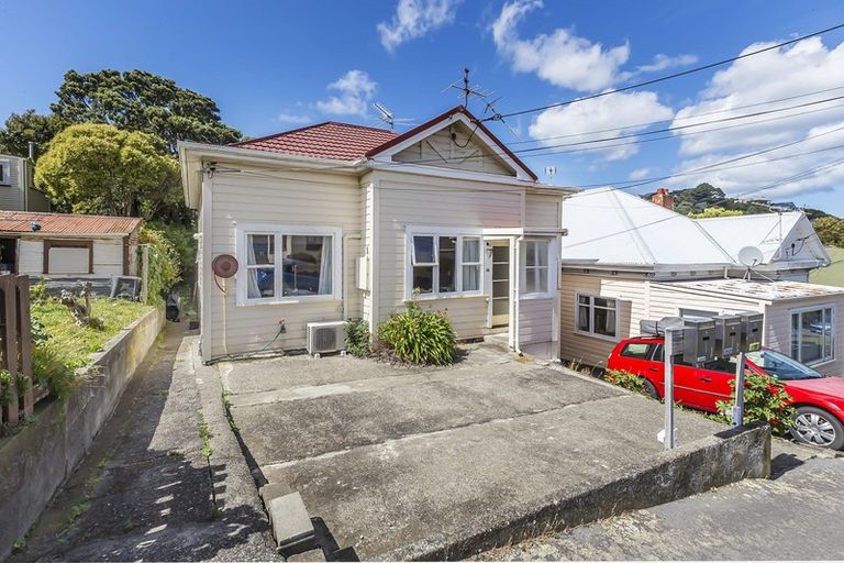 Photo of property in 1 Zohrab Street, Hataitai, Wellington, 6021