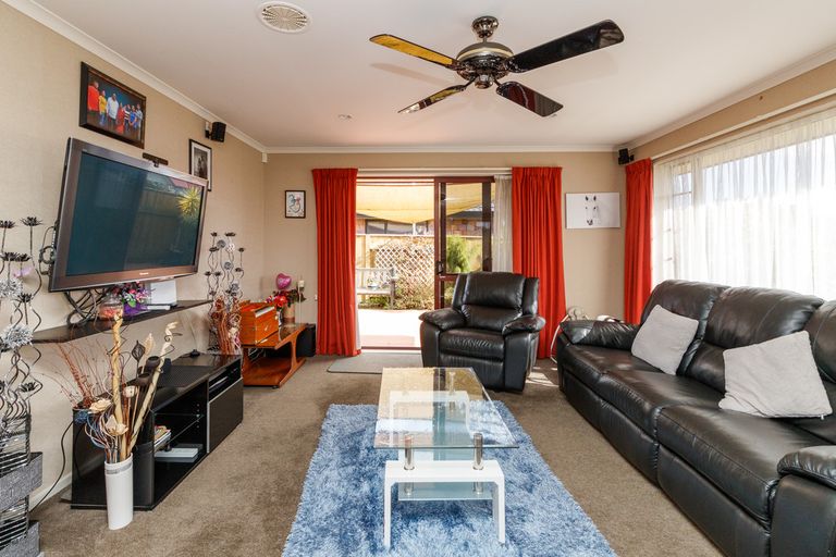 Photo of property in 66 Branigan Parade, Kelvin Grove, Palmerston North, 4414