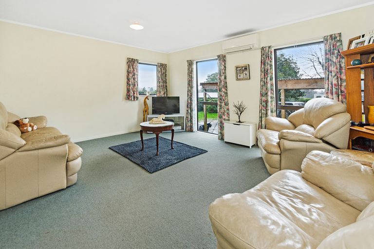 Photo of property in 28 Whangarata Road, Tuakau, 2121