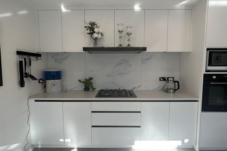 Photo of property in 24 Springtime Crescent, Stanmore Bay, Whangaparaoa, 0932