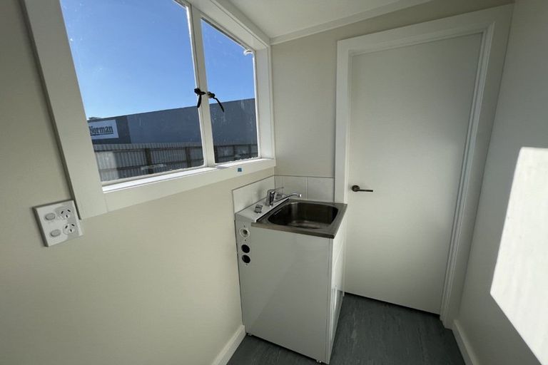 Photo of property in 27-29 Andrew Young Street, Palmerston North, 4410
