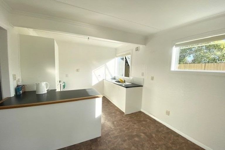 Photo of property in 22a Sussex Street, Levin, 5510