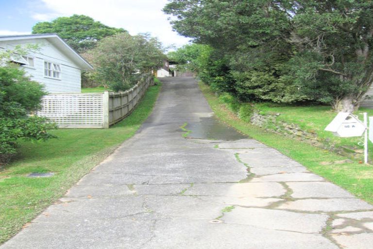 Photo of property in 2/52 Maxwelton Drive, Mairangi Bay, Auckland, 0630