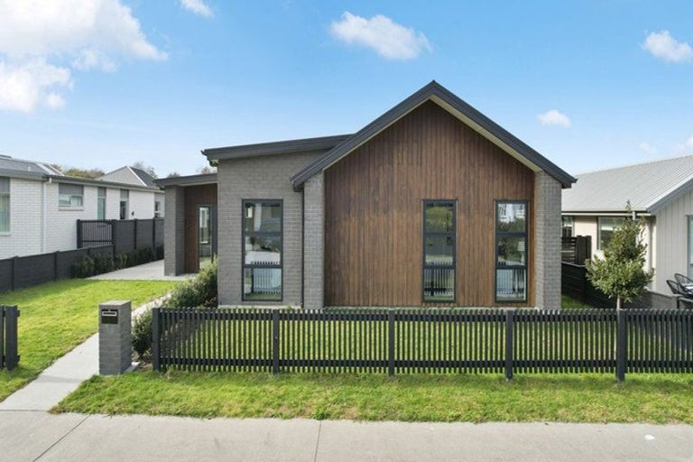 Photo of property in 21 Te Au Rere Crescent, Cambridge, 3434