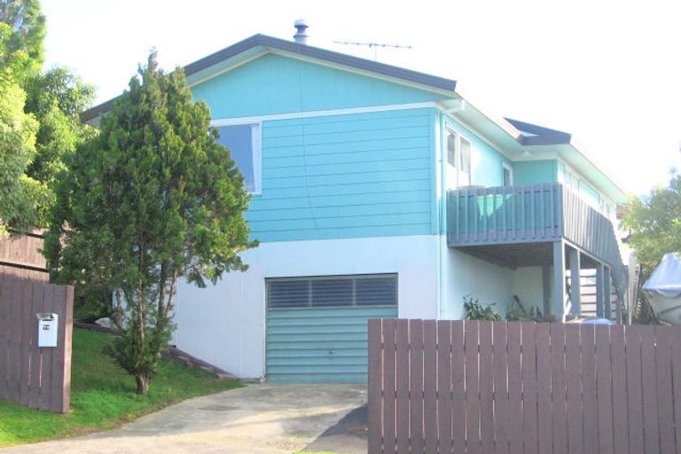 Photo of property in 74 Keegan Drive, Massey, Auckland, 0614