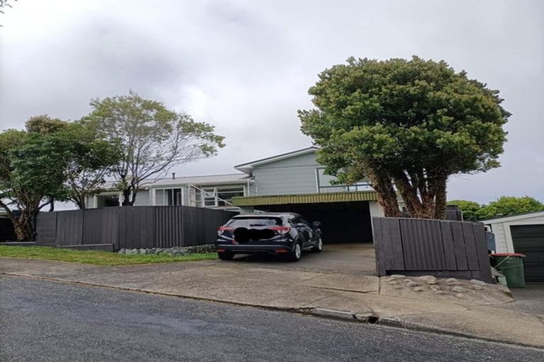 Photo of property in 1 Otira Grove, Kelson, Lower Hutt, 5010