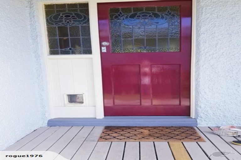 Photo of property in 28 Malvern Road, Morningside, Auckland, 1022