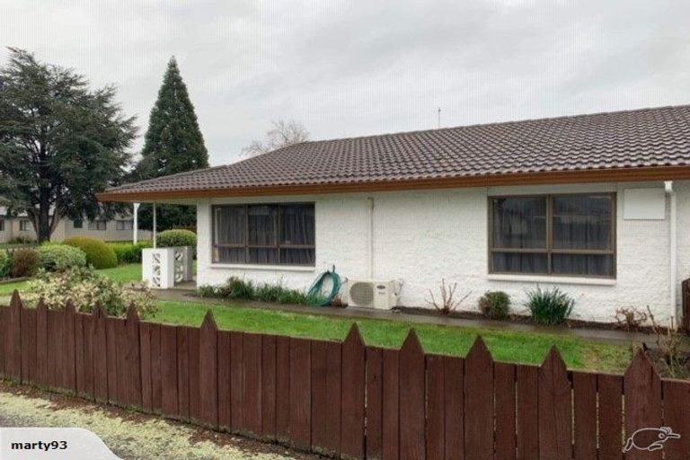 Photo of property in 2/44 Maxwell Road, Blenheim, 7201