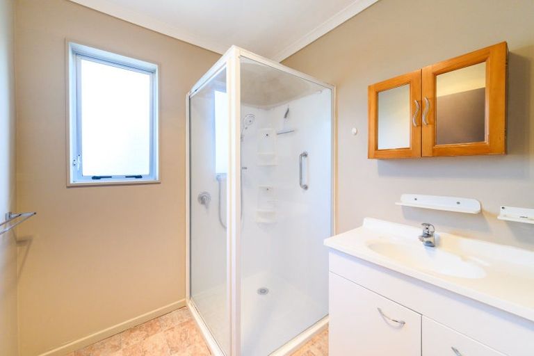 Photo of property in 44 Kaimanawa Street, Kelvin Grove, Palmerston North, 4414