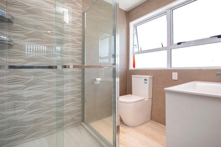 Photo of property in 7 Rodney Street, Howick, Auckland, 2014