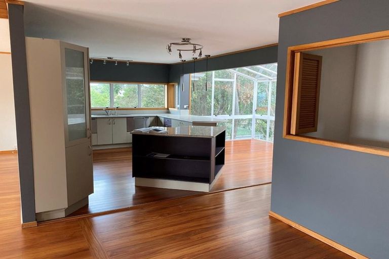 Photo of property in 10 Park Rise, Campbells Bay, Auckland, 0630