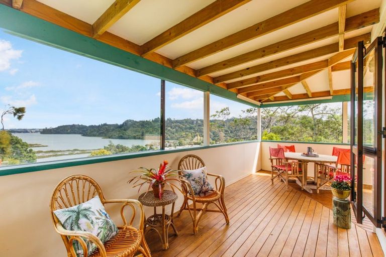 Photo of property in 47 Pemberton Avenue, Bayview, Auckland, 0629