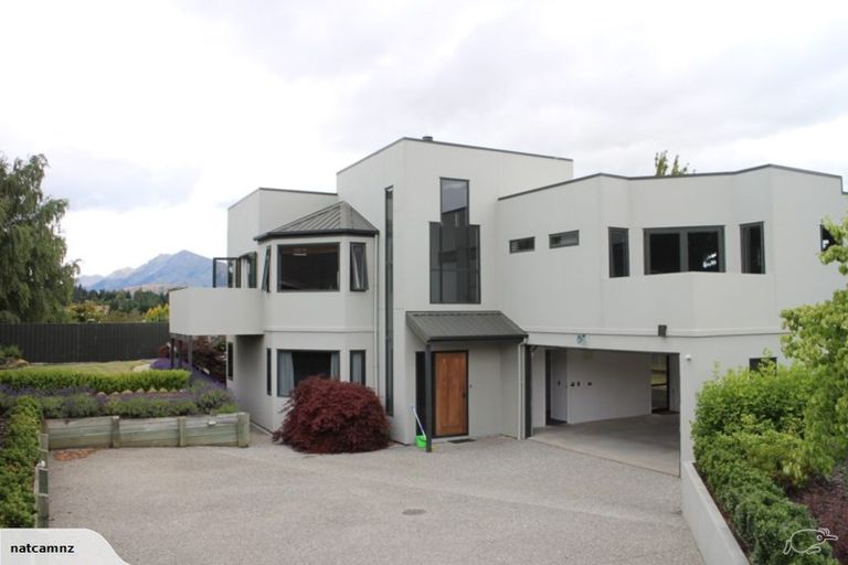 Photo of property in 136 Mount Iron Drive, Wanaka, 9305