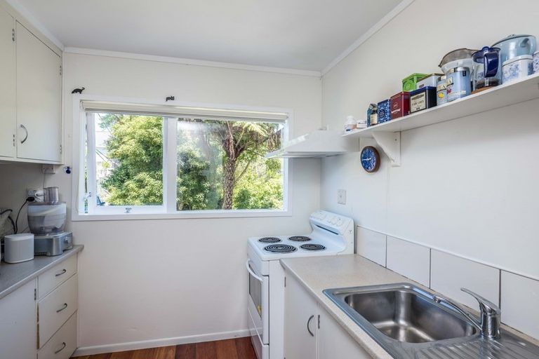 Photo of property in 30a Friend Street, Karori, Wellington, 6012