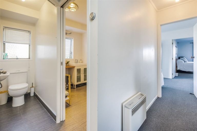 Photo of property in 5 Rotoma Rise, Clover Park, Auckland, 2019