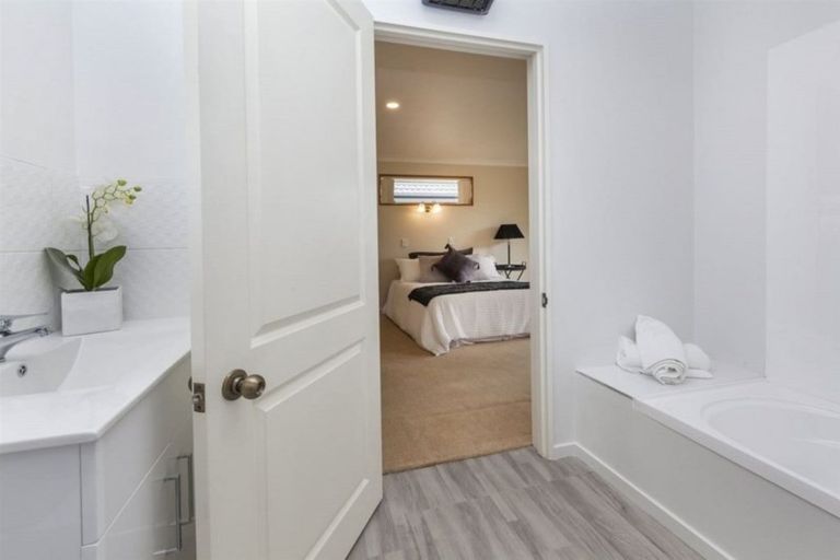 Photo of property in 2 Bayliss Close, Northwood, Christchurch, 8051