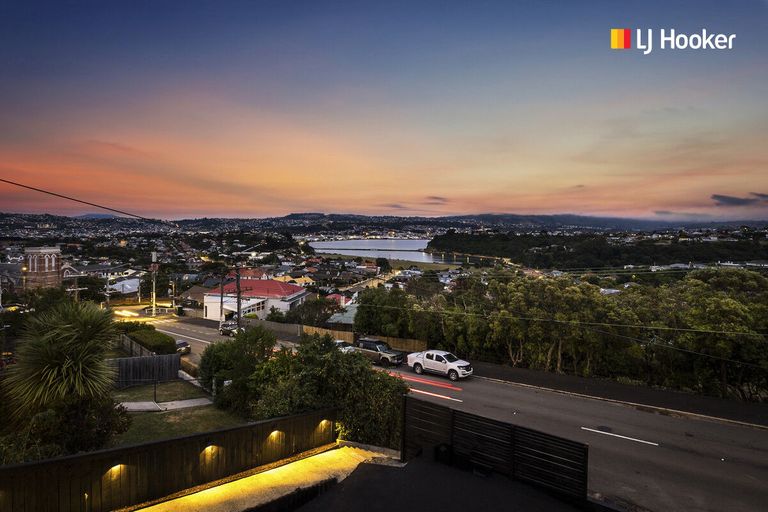 Photo of property in 12 Highcliff Road, Andersons Bay, Dunedin, 9013