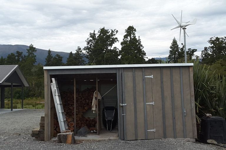 Photo of property in 11 Opuka Place, Haast, 7886