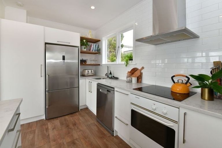 Photo of property in 112a Hibiscus Coast Highway, Red Beach, 0932