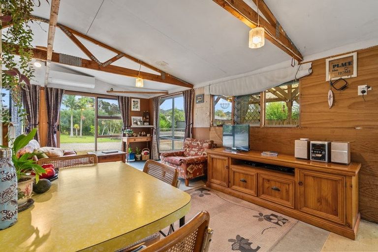 Photo of property in 97 Bays Road, Orere Point, Papakura, 2585