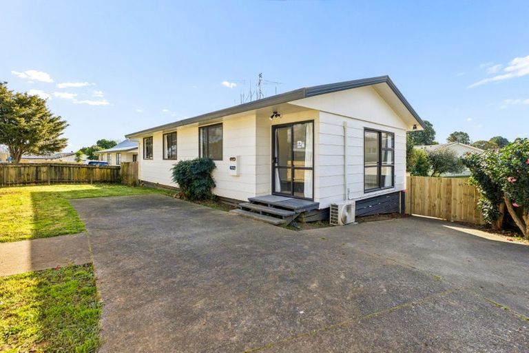 Photo of property in 1/49 Redcrest Avenue, Red Hill, Papakura, 2110