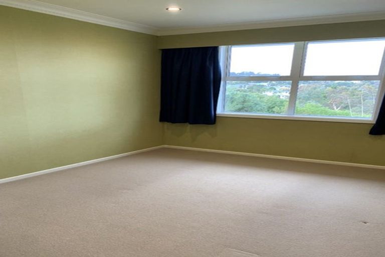 Photo of property in 161 Miromiro Road, Normandale, Lower Hutt, 5010