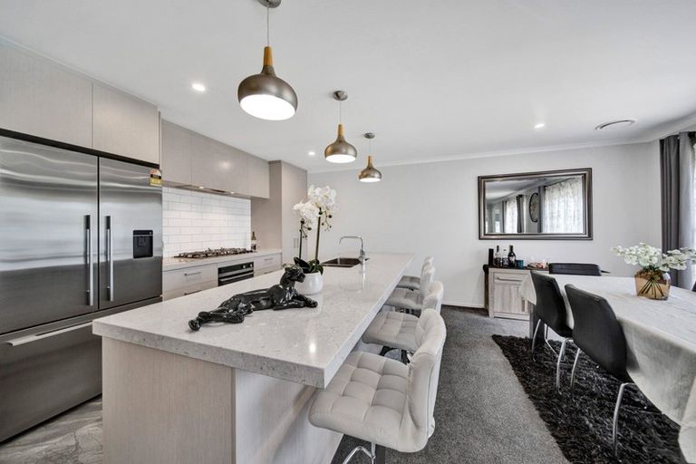 Photo of property in 23 Garrett Drive, Whalers Gate, New Plymouth, 4310