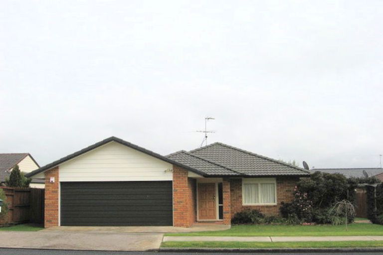 Photo of property in 12 Duckworth Road, Papakura, 2110
