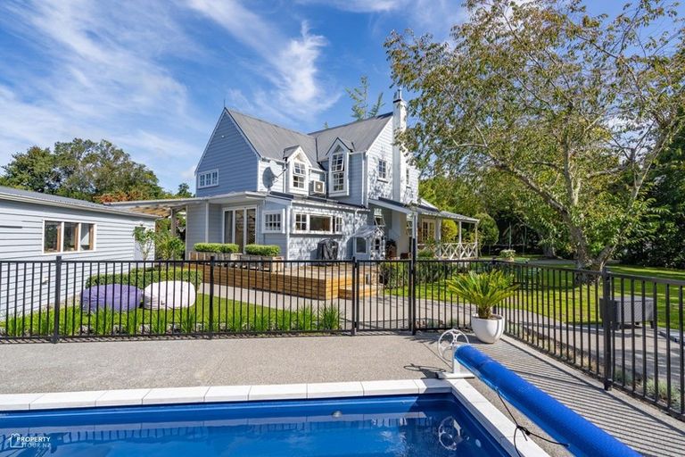 Photo of property in 19 Kempton Street, Greytown, 5712