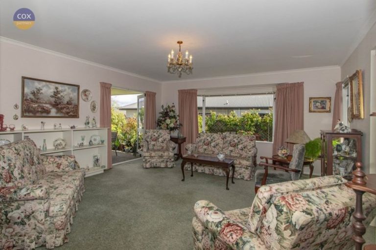 Photo of property in 21 Palmbrook Avenue, Havelock North, 4130