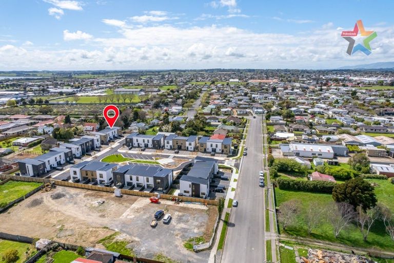 Photo of property in 45 Pipi Place, Levin, 5510