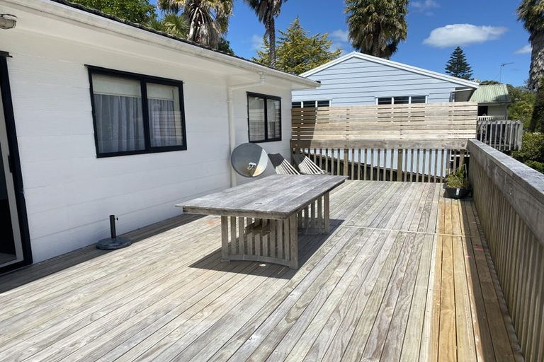 Photo of property in 53b Woodglen Road, Glen Eden, Auckland, 0602