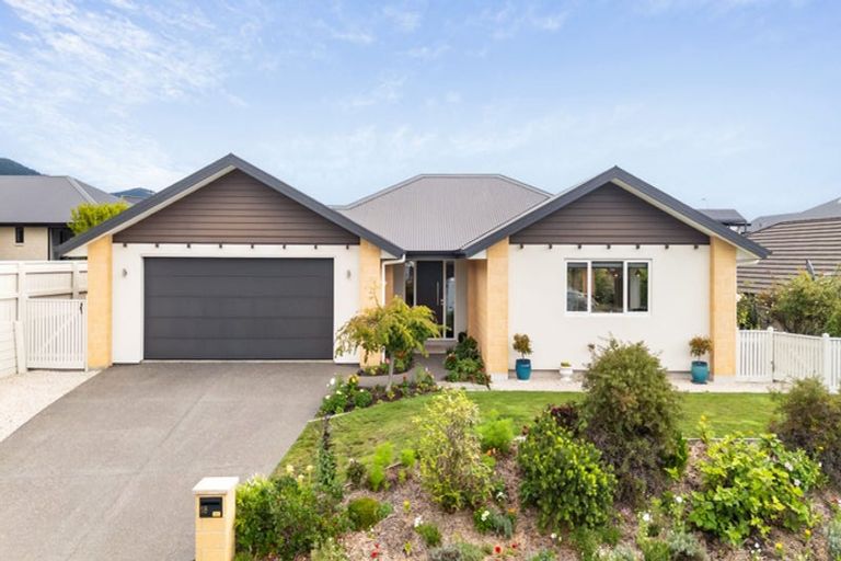 Photo of property in 18 Woolshed Drive, Stoke, Nelson, 7011