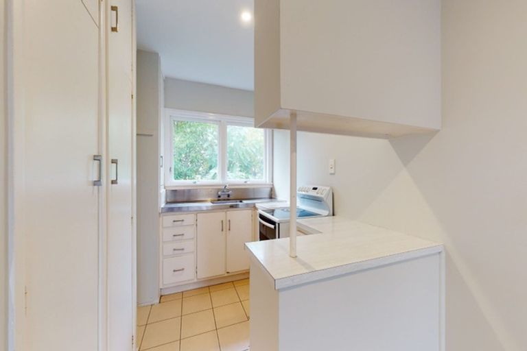 Photo of property in 12/11 Tawera Road, Greenlane, Auckland, 1051