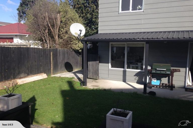 Photo of property in 4/56 Youngs Road, Papakura, 2110