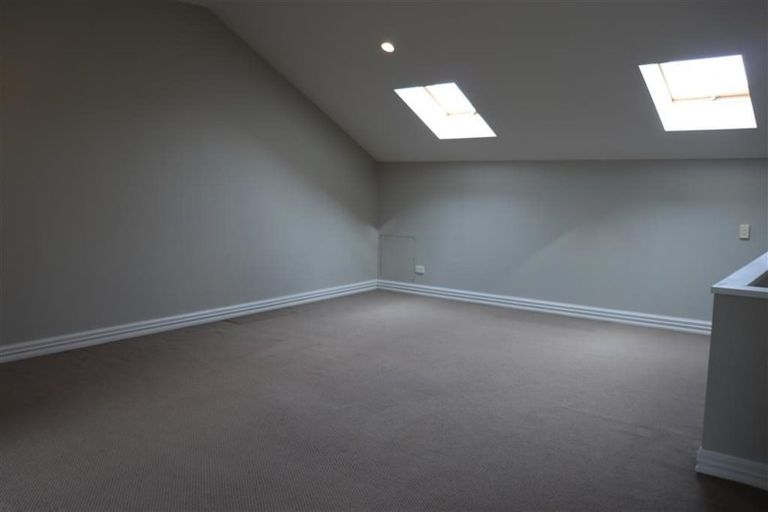 Photo of property in 10 Leneford Drive, East Tamaki, Auckland, 2013