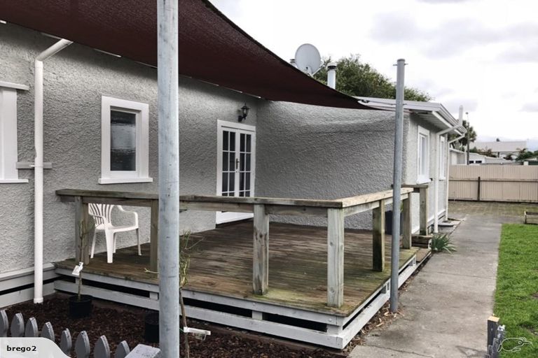 Photo of property in 700 Victoria Street, Parkvale, Hastings, 4122