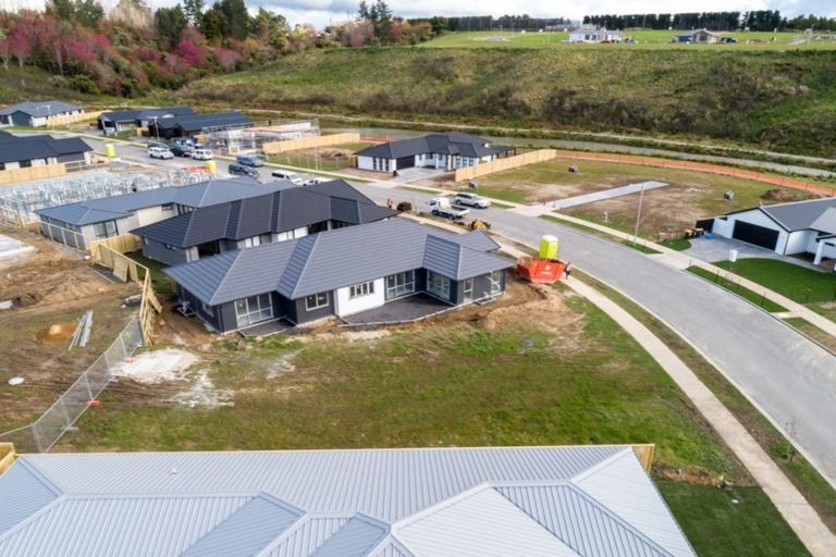 Photo of property in 126 Whakaturou Crescent, Pyes Pa, Tauranga, 3112