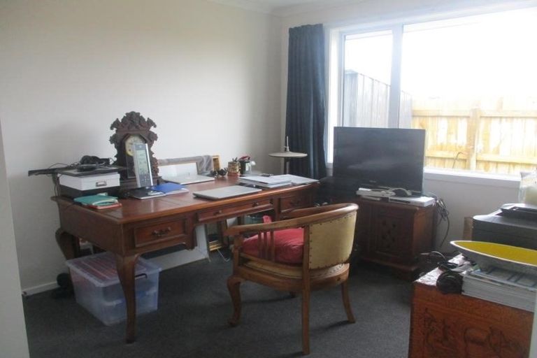 Photo of property in 53 Seagrass Place, Otaki Beach, Otaki, 5512