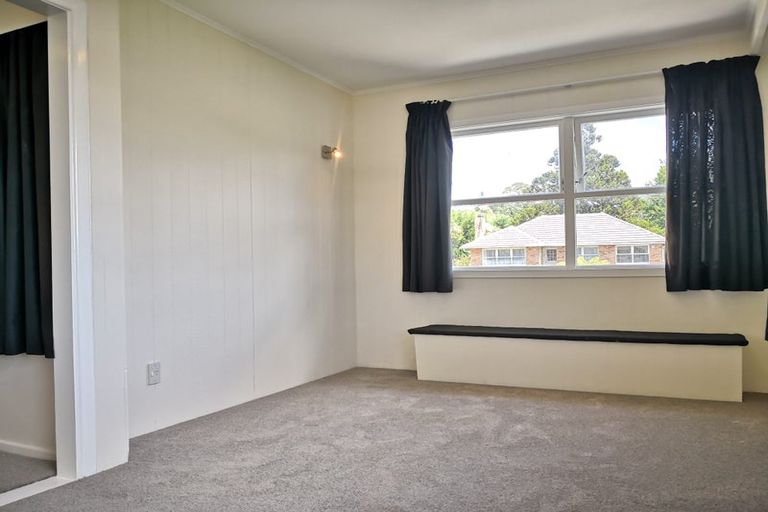 Photo of property in 3 Blenheim Street, Glenfield, Auckland, 0629