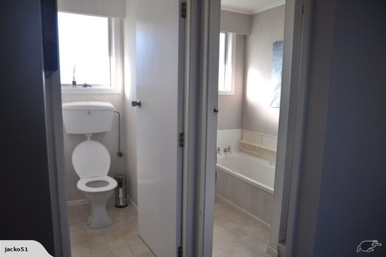 Photo of property in 88 High Street, Eltham, 4322