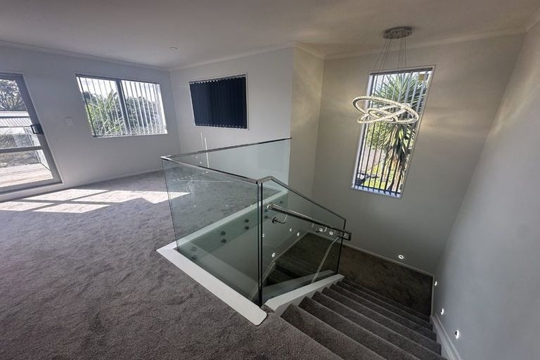 Photo of property in 13 Rimini Place, Clover Park, Auckland, 2023