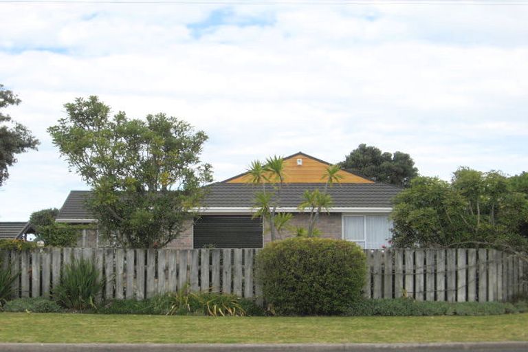 Photo of property in 17 Manaia Road, Tairua, 3508