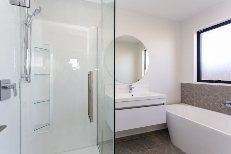 Photo of property in 10 Kakatai Place, North New Brighton, 8083