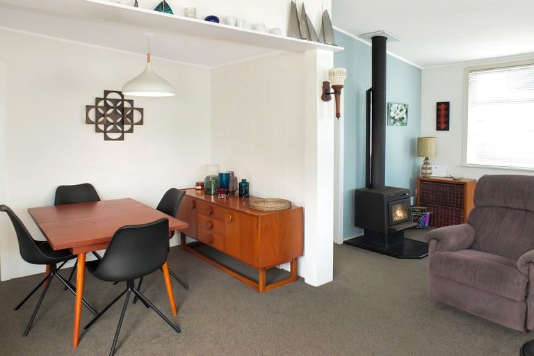 Photo of property in 39a Shortt Street, Foxton Beach, Foxton, 4815