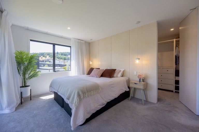 Photo of property in 1 Kamahi Street, Wanaka, 9305