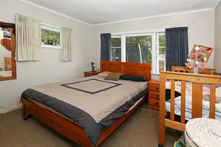 Photo of property in 52 Metcalfe Road, Ranui, Auckland, 0612